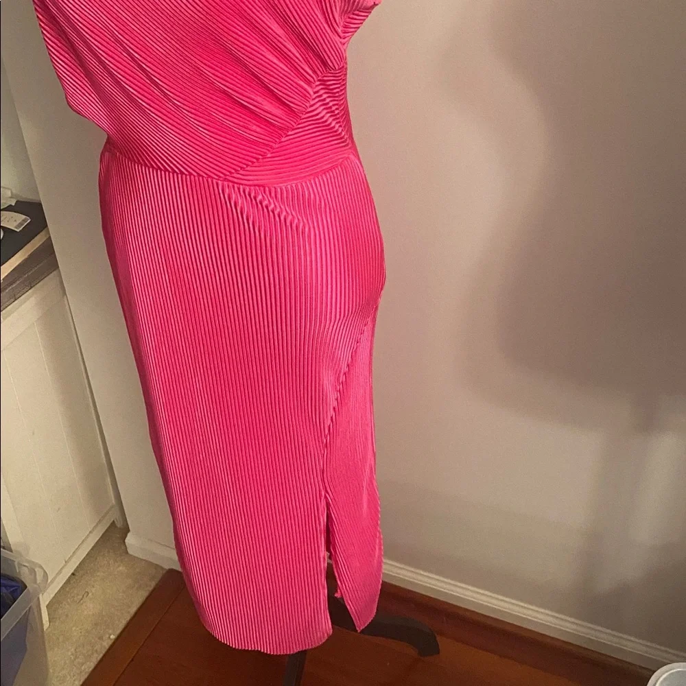 Sash &  soul size large plisse one shoulder dress NWT - Picture 3 of 10